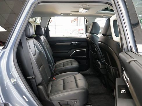 Used 2022 Kia Telluride EX w/ EX Premium Package image 14