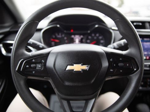 Used 2023 Chevrolet TrailBlazer LT w/ Convenience Package image 10