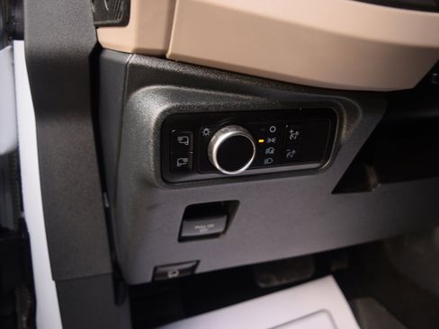 Used 2023 Ford Bronco Wildtrak image 7