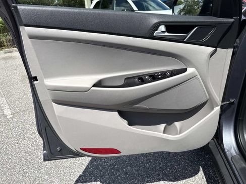 Used 2021 Hyundai Tucson SE FWD image 20