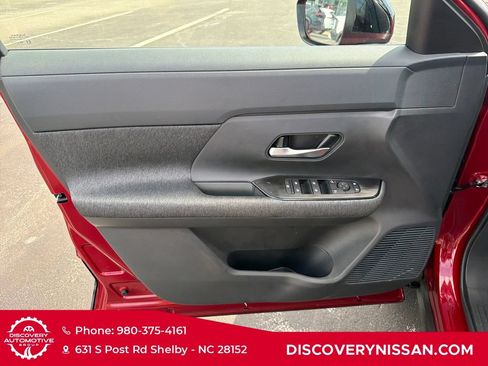 New 2026 Nissan Kicks SV w/ SV Premium Package FWD image 10