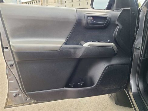 Used 2021 Toyota Tacoma SR5 image 15