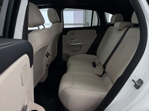 Used 2026 Mercedes-Benz GLA 250 image 12