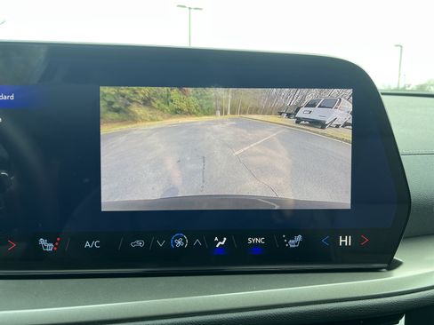 New 2026 Chevrolet Traverse LT image 27