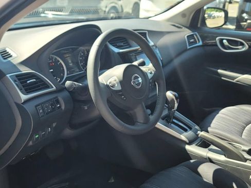 Used 2016 Nissan Sentra SV w/ Style Package FWD image 13