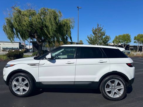Used 2014 Land Rover Range Rover Evoque Pure Plus AWD/4WD image 24