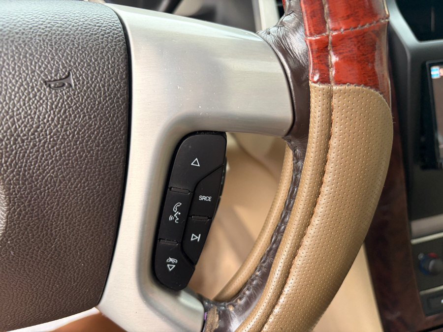 Used 2010 Cadillac Escalade 4WD Hybrid image 33