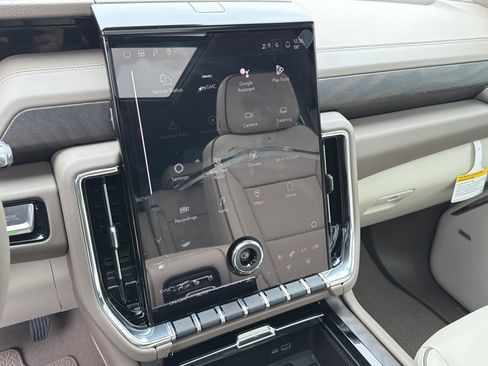 New 2026 GMC Yukon XL Denali w/ Sun & Power Step Package image 28