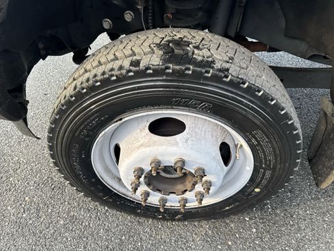 Used 2019 Ford F550 4x4 Crew Cab Super Duty w/ Power Equipment Group image 11