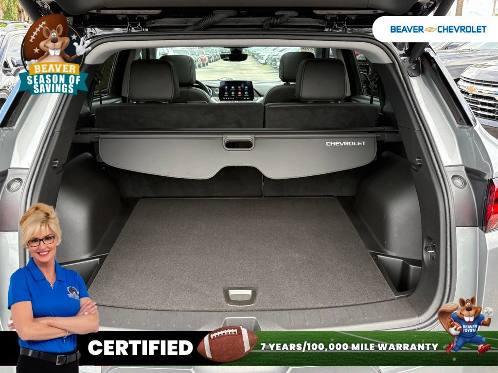 Used 2023 Chevrolet Blazer LT w/ Sound & Technology Package FWD image 11