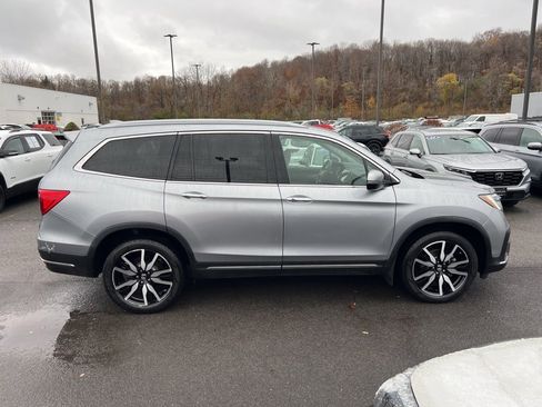 Used 2019 Honda Pilot Touring image 6