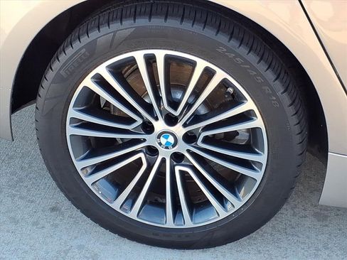 Used 2019 BMW 530i xDrive image 6