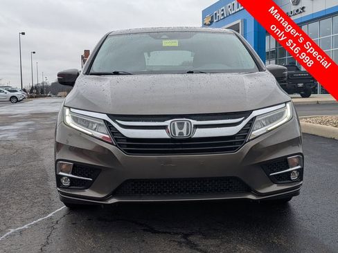 Used 2018 Honda Odyssey Elite image 2