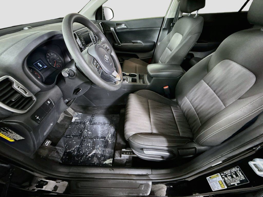 Used 2019 Kia Sportage LX FWD image 23