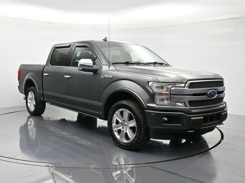 Used 2018 Ford F150 Platinum w/ Equipment Group 701A Luxury image 3