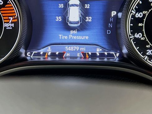 Used 2023 Jeep Cherokee Altitude Lux AWD/4WD image 8
