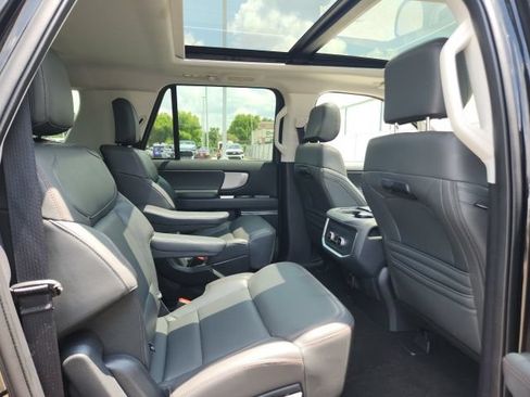 Used 2025 Ford Expedition Max Active AWD/4WD image 20