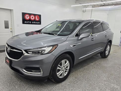 Used 2019 Buick Enclave Essence image 3