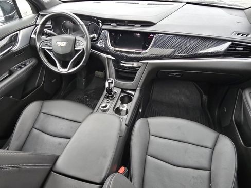 Used 2024 Cadillac XT6 Premium Luxury w/ LPO, Floor Liner Package image 21