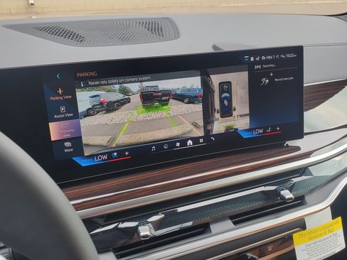 New 2027 BMW X7 xDrive40i w/ Executive Package AWD/4WD image 18