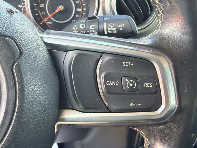 Used 2019 Jeep Wrangler Unlimited Sahara AWD/4WD image 13