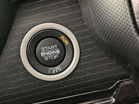 Used 2024 RAM 2500 Limited image 25