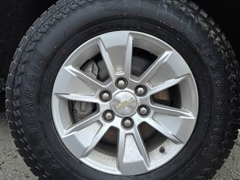 Used 2019 Chevrolet Silverado 1500 LT w/ All-Star Edition AWD/4WD image 11