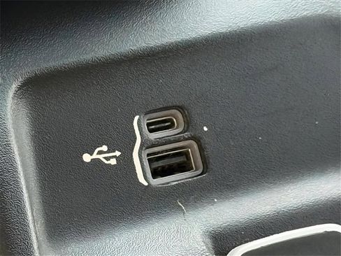 Used 2023 RAM ProMaster 2500 image 19