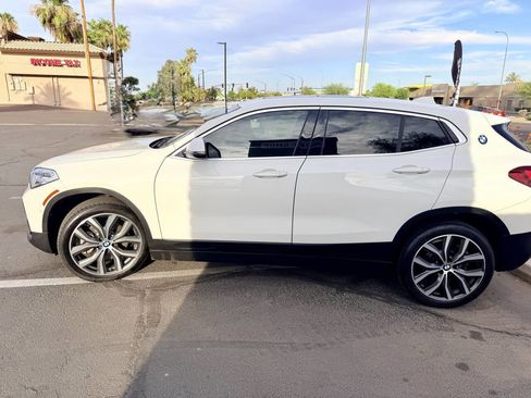 Used 2022 BMW X2 xDrive28i AWD/4WD image 3
