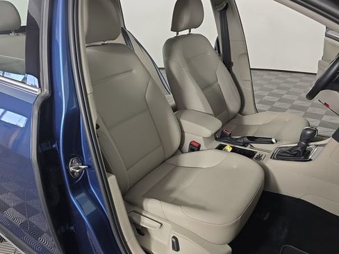 Used 2018 Volkswagen Golf Alltrack AWD/4WD image 19