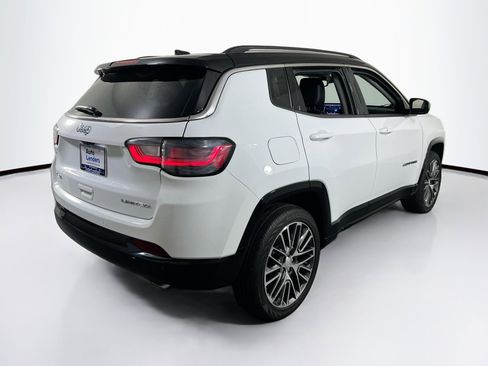 Used 2022 Jeep Compass Limited w/ Elite Group image 5