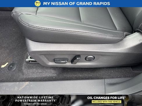 New 2026 Nissan Murano SV image 12