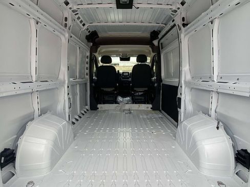 New 2025 RAM ProMaster 2500 w/ Convenience Group FWD image 11