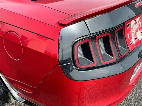 Used 2013 Ford Mustang GT Premium w/ Security Pkg RWD image 18