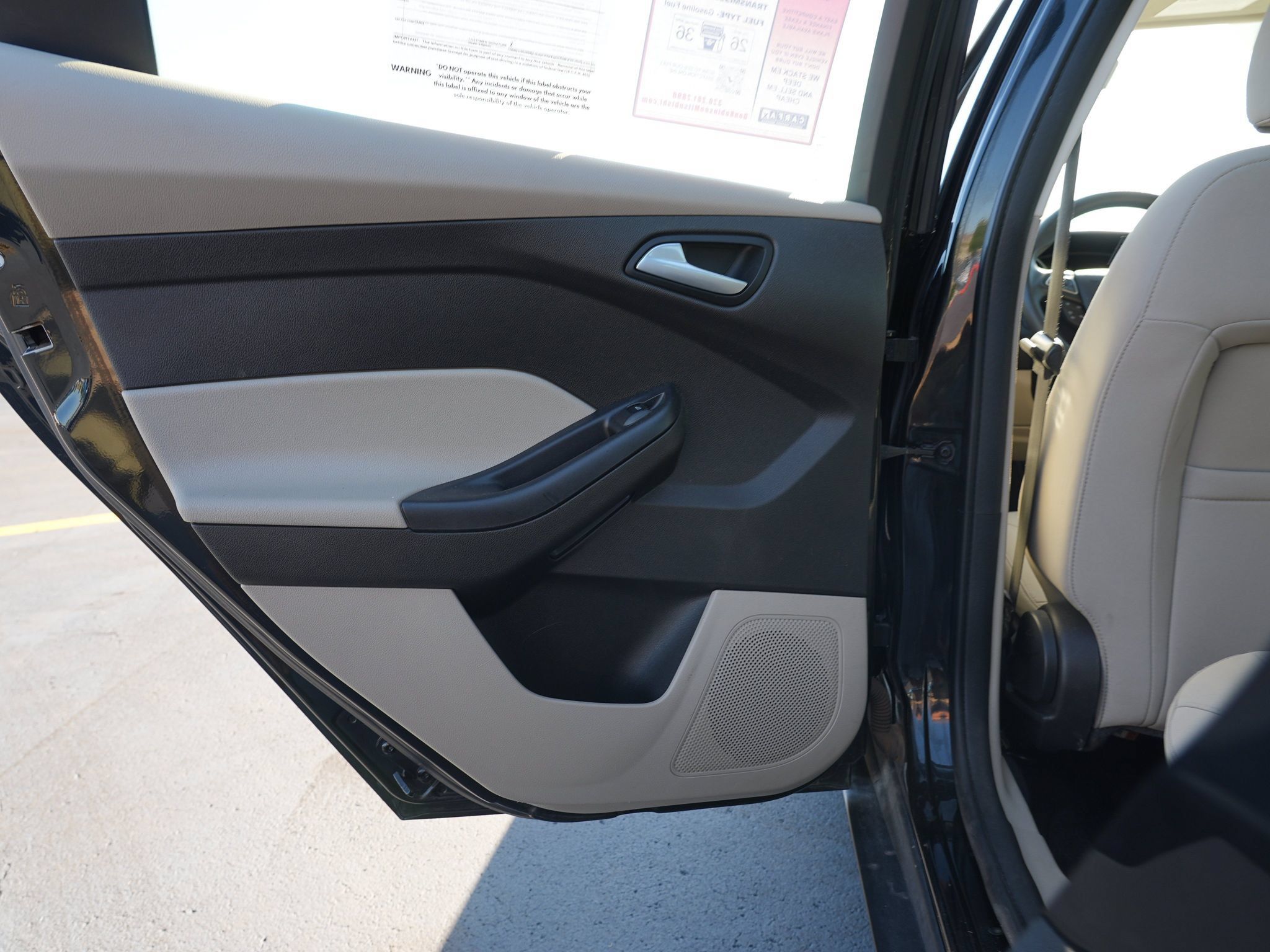 Used 2015 Ford Focus SE FWD image 19