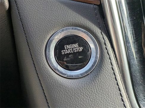 Used 2020 Cadillac Escalade ESV Premium Luxury image 34