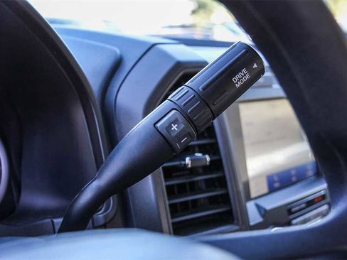 Used 2022 Ford F250 XL w/ Power Equipment Group image 19