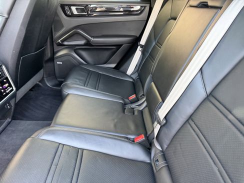Certified 2022 Porsche Cayenne GTS image 18