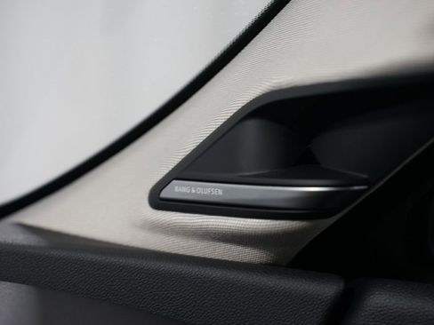 Used 2025 Acura MDX w/ Technology Package image 25