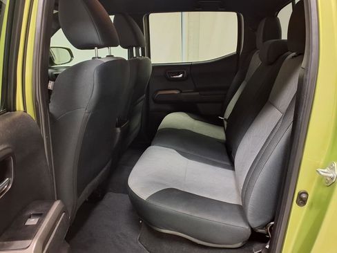 Used 2023 Toyota Tacoma TRD Off-Road image 26