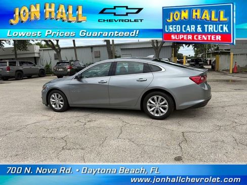 Used 2025 Chevrolet Malibu LT FWD image 6