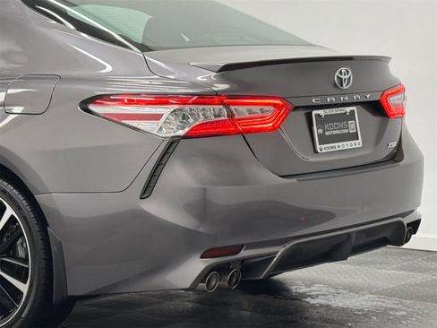 Used 2020 Toyota Camry XSE image 7