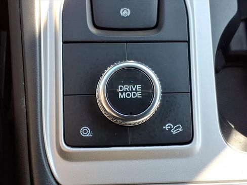 Used 2023 Ford Explorer XLT w/ Class IV Trailer Tow Package image 19