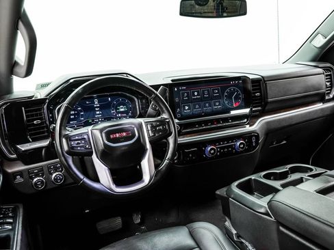 Used 2025 GMC Sierra 1500 SLT AWD/4WD image 20