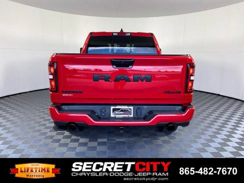 Used 2025 RAM 1500 Big Horn AWD/4WD image 6