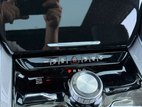 Used 2022 Jeep Wagoneer Series I image 25