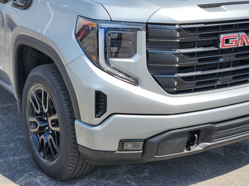 New 2026 GMC Sierra 1500 Elevation image 10