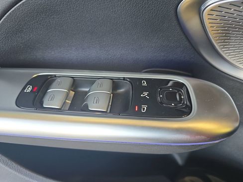 New 2025 Mercedes-Benz C 300 Sedan image 28