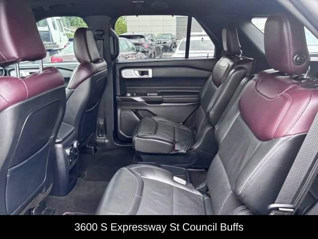 Used 2020 Ford Explorer Platinum w/ Premium Technology Package AWD/4WD image 44