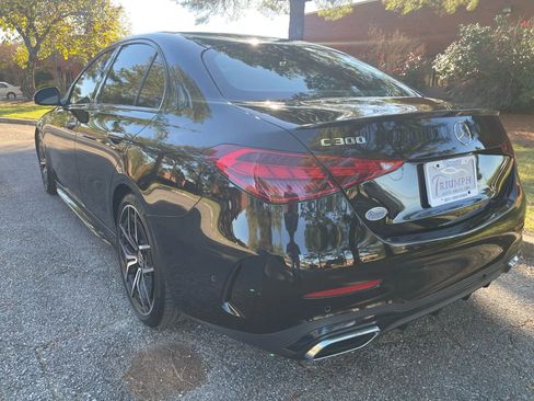 Used 2022 Mercedes-Benz C 300 Sedan image 3